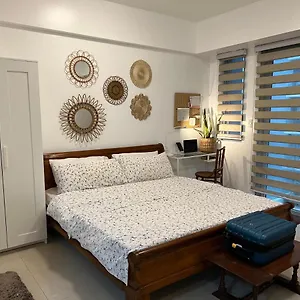 Telly's Across Naia3 Apartment